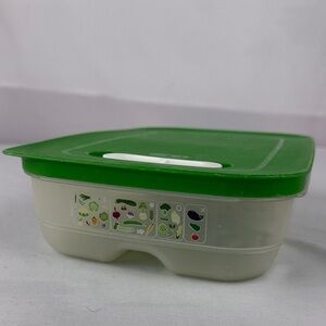 Tupperware Medium Fridgesmart Container | 1.8 L